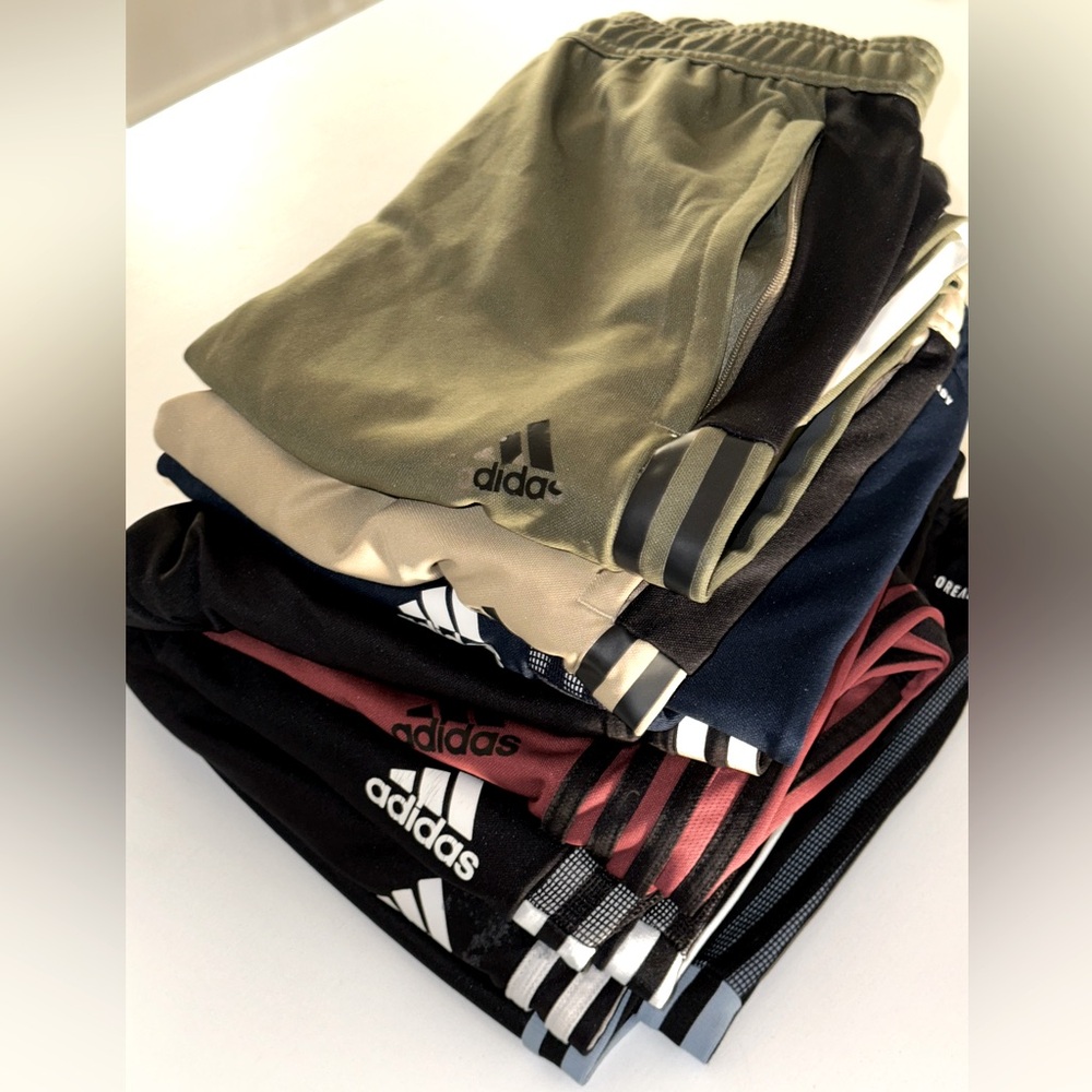 Adidas STEAL… 8 joggers